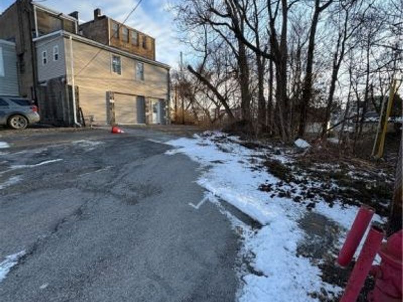 152 E Main Street, Barnesville, OH 43713 Photo 5