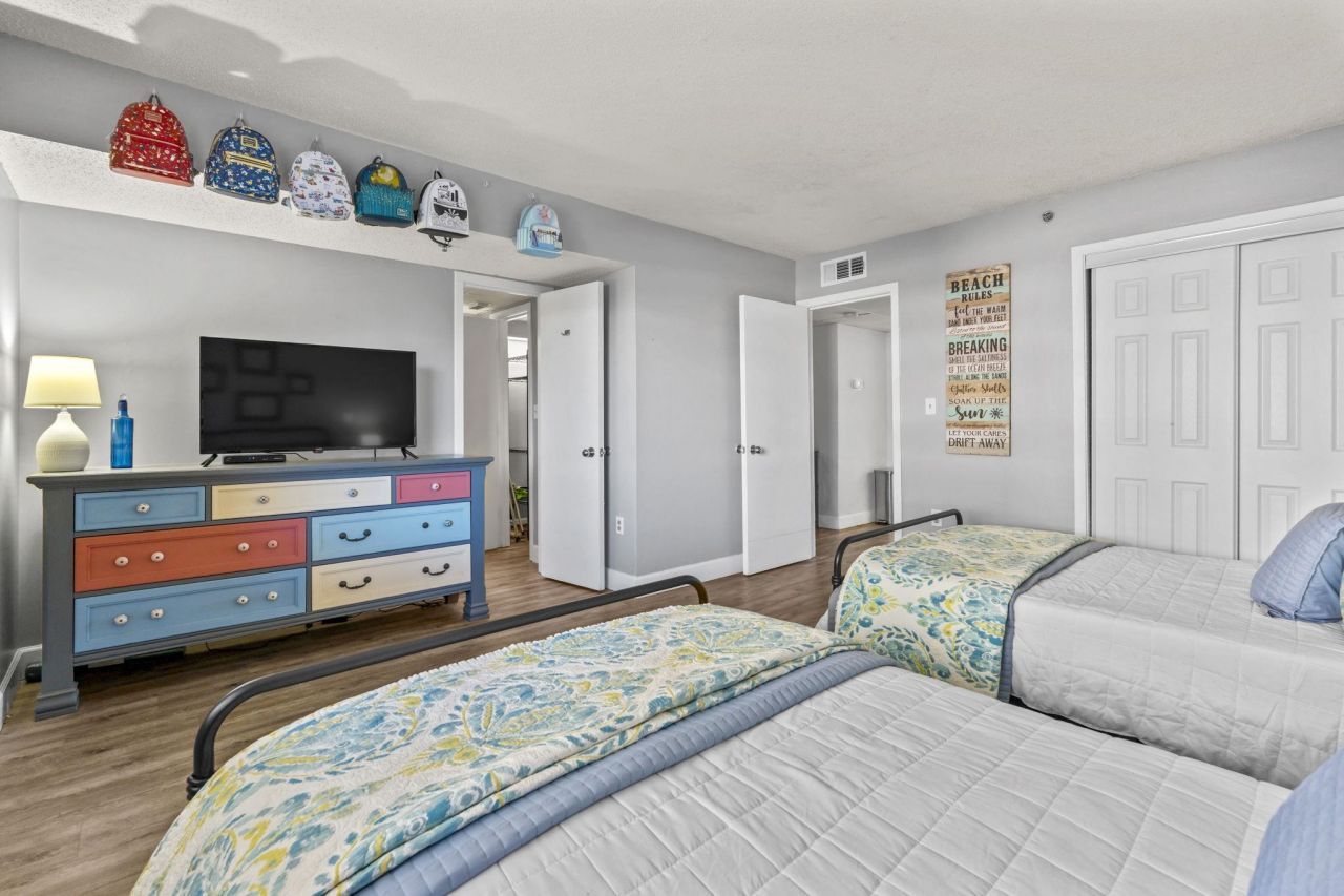 202 N 74th Ave. N Photo 6