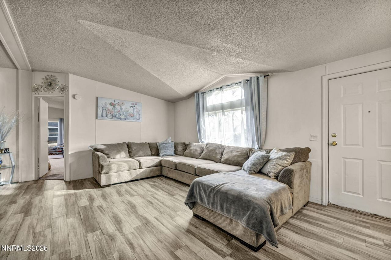 5556 Mark Circle, Sun Valley, NV 89433 Photo