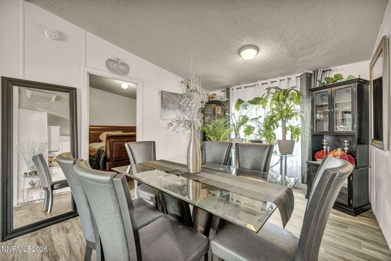 5556 Mark Circle, Sun Valley, NV 89433 Photo