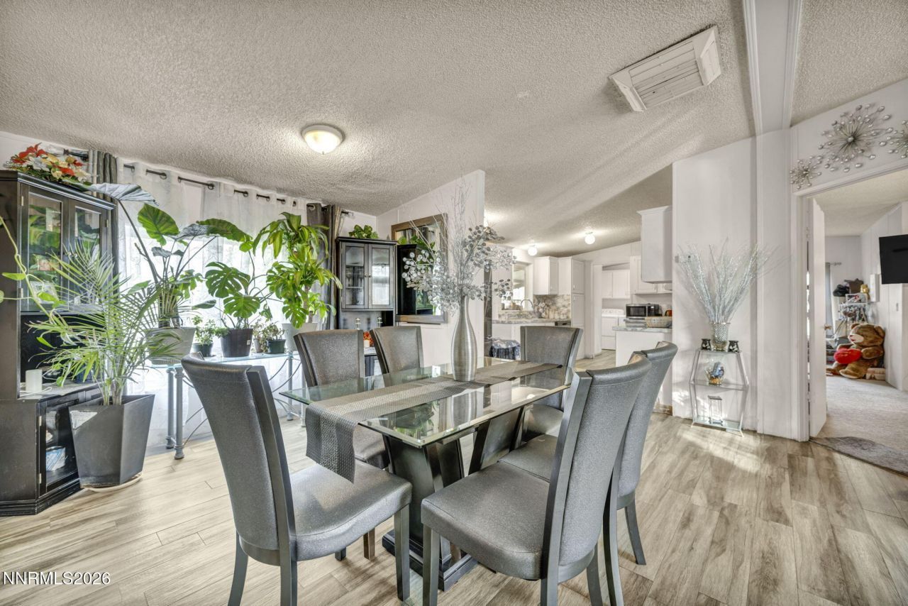 5556 Mark Circle, Sun Valley, NV 89433 Photo