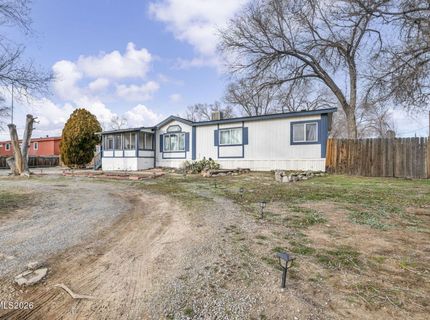 5556 Mark Circle, Sun Valley, NV 89433 Photo