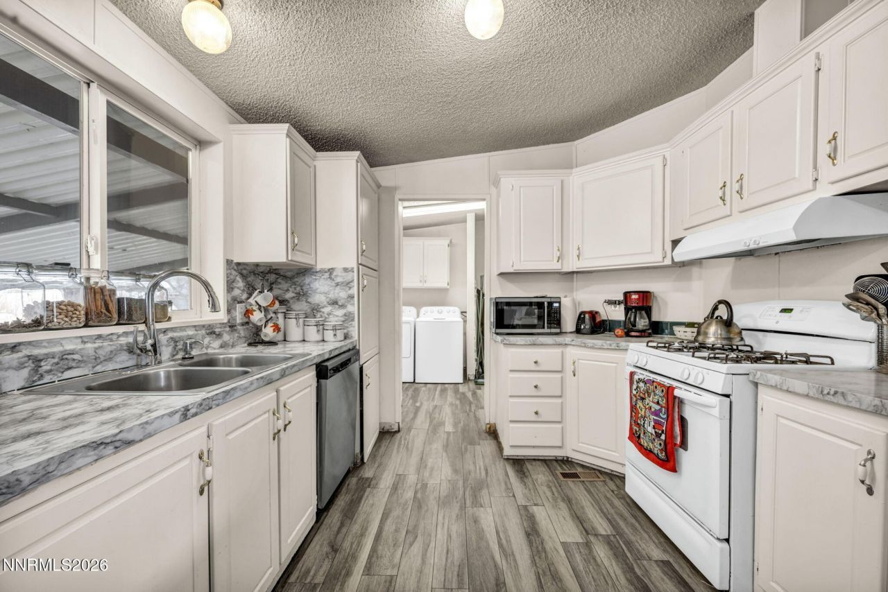 5556 Mark Circle, Sun Valley, NV 89433 Photo