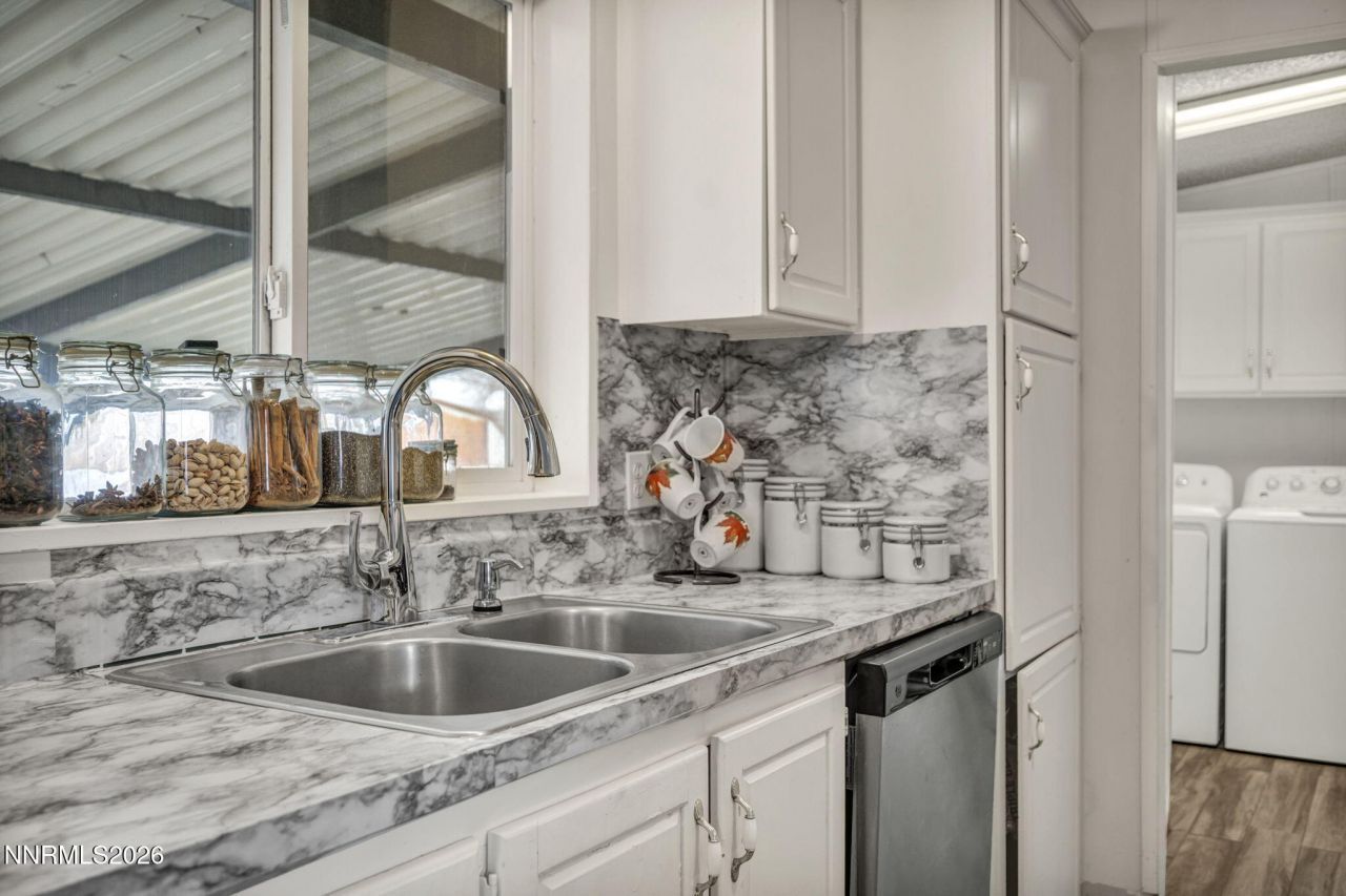 5556 Mark Circle, Sun Valley, NV 89433 Photo