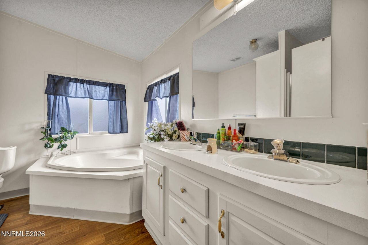 5556 Mark Circle, Sun Valley, NV 89433 Photo