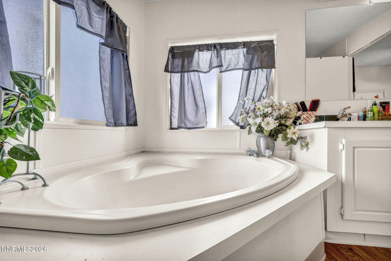 5556 Mark Circle, Sun Valley, NV 89433 Photo