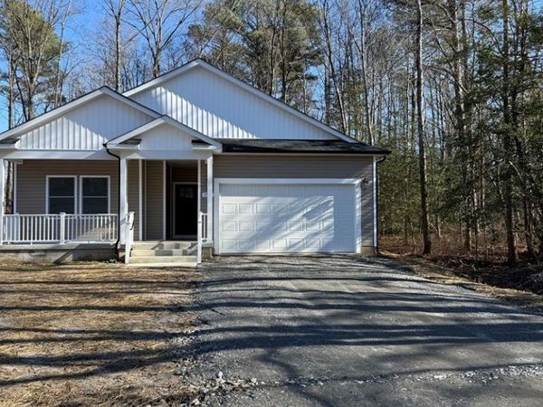 192 Woodmount Dr, COLONIAL BEACH, VA 22443