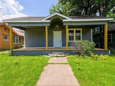 335 N Marsalis Avenue, Dallas, TX 75203