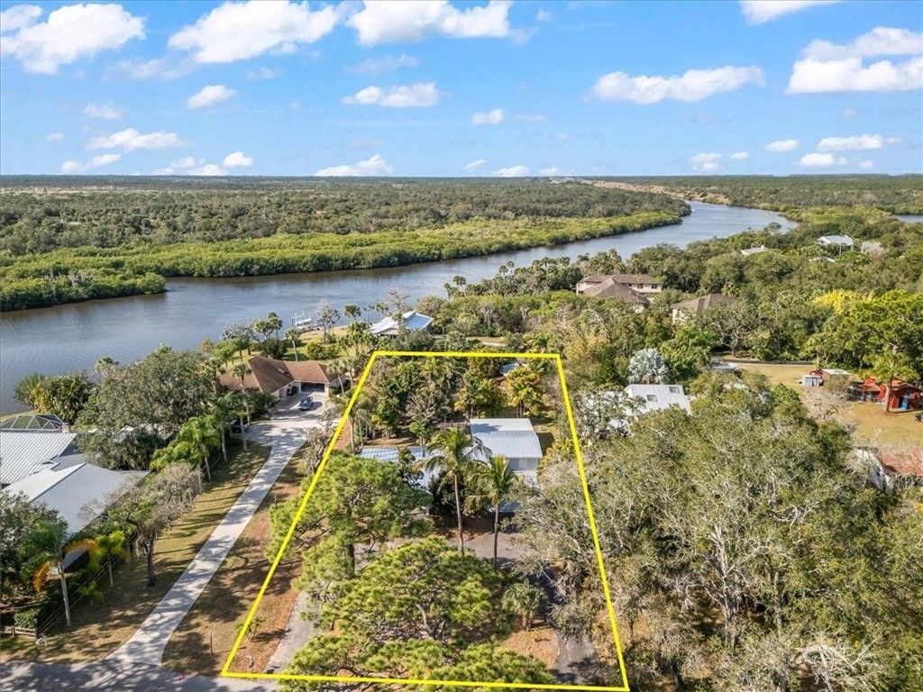 9670 Mockingbird Lane, Sebastian, FL 32976 Photo