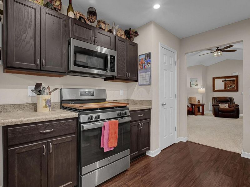 3751 Sugarbark Drive, Canal Winchester, OH 43110 Photo 13