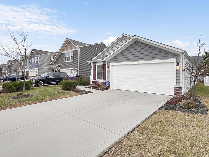 3751 Sugarbark Drive, Canal Winchester, OH 43110 Photo 2