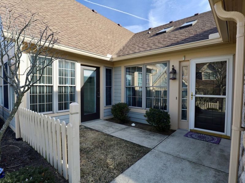 1275 Stonington Court , Lancaster, OH 43130 Photo 3