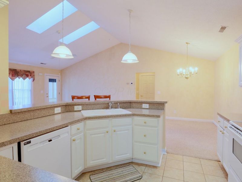 1275 Stonington Court , Lancaster, OH 43130 Photo 6