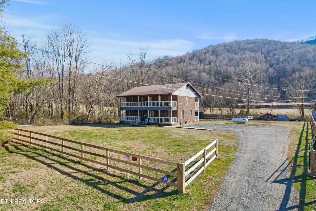 3888 Cosby Hwy, Cosby, TN 37722 Main Photo