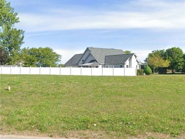 5481 Pinecrest Drive, Lockport, NY 14094