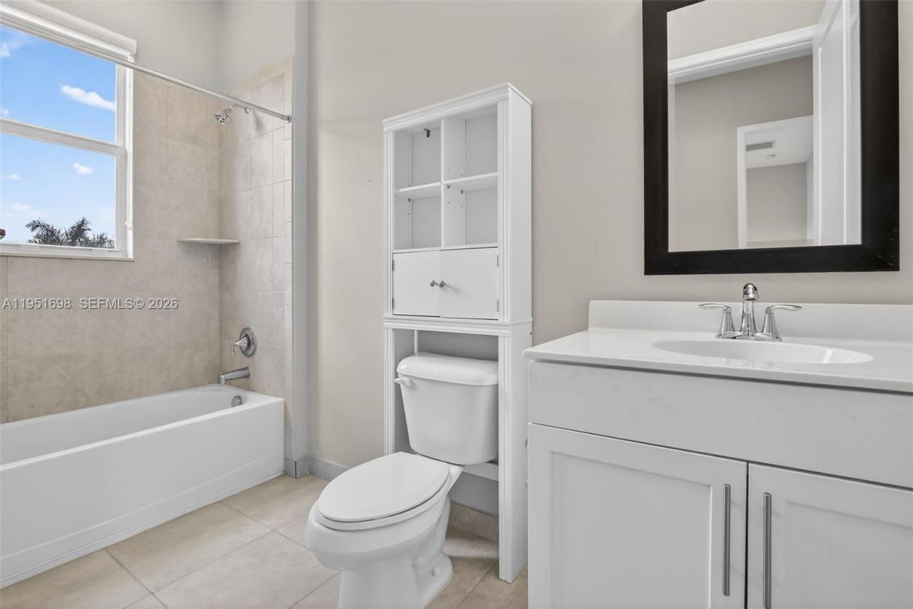 12444 NW 17th Mnr, Pembroke Pines, FL 33028 Photo