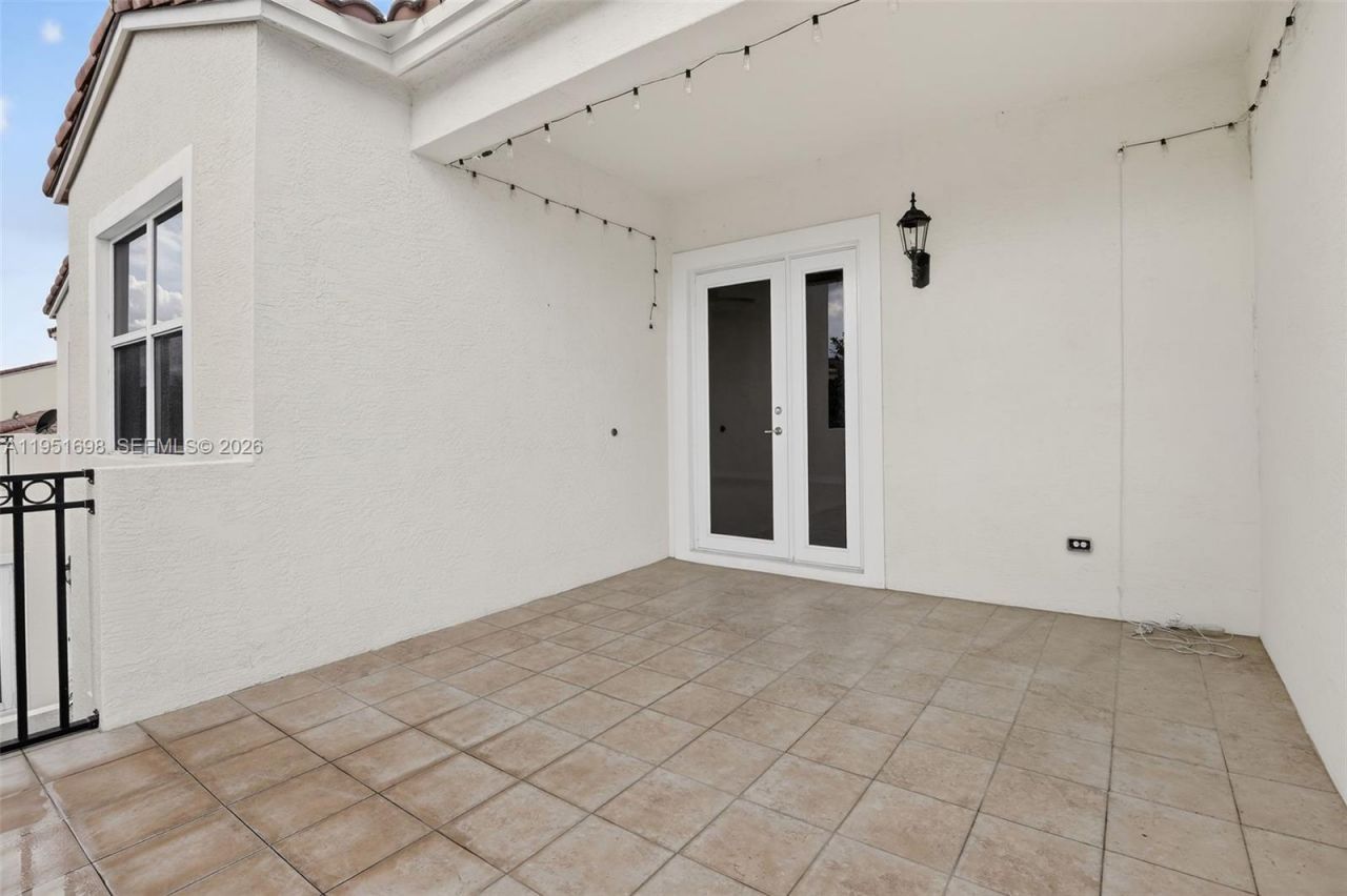 12444 NW 17th Mnr, Pembroke Pines, FL 33028 Photo