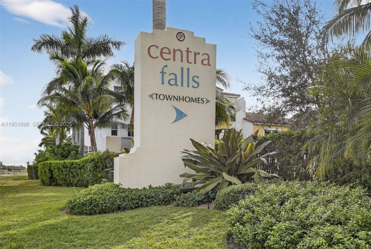 12444 NW 17th Mnr, Pembroke Pines, FL 33028 Photo