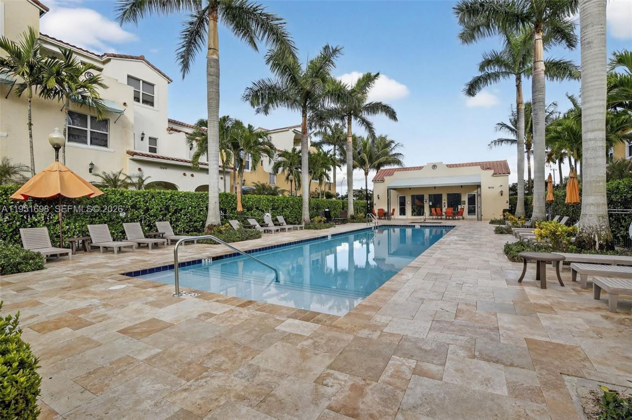 12444 NW 17th Mnr, Pembroke Pines, FL 33028 Photo