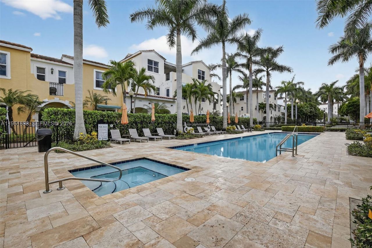 12444 NW 17th Mnr, Pembroke Pines, FL 33028 Photo