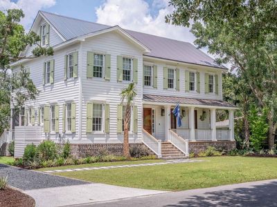 108 Live Oak Drive, Mount Pleasant, SC 29464