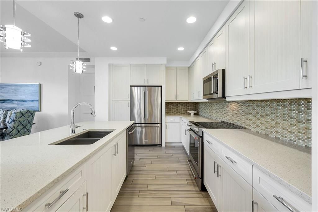 1035 3rd Ave S, Unit 305, Naples, FL 34102 Photo