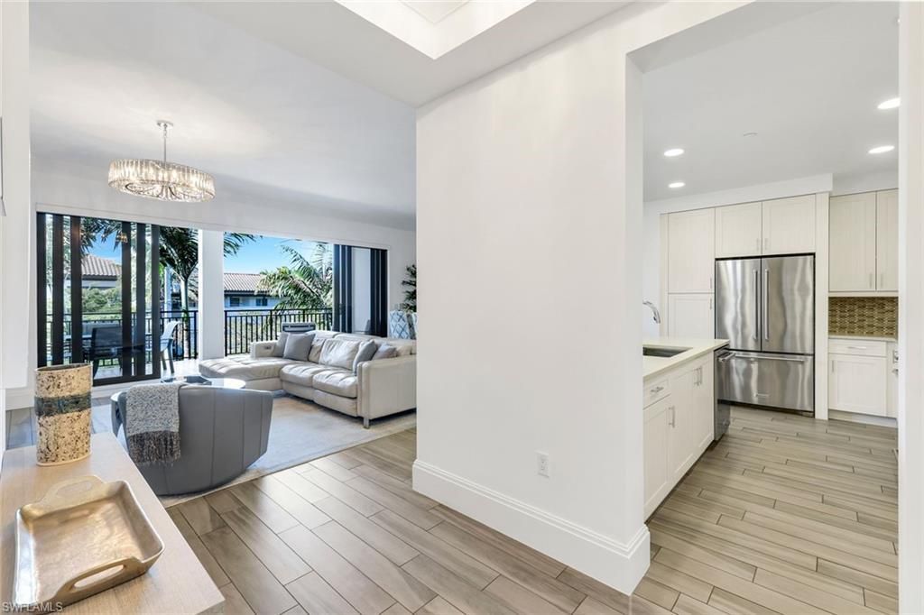 1035 3rd Ave S, Unit 305, Naples, FL 34102 Photo