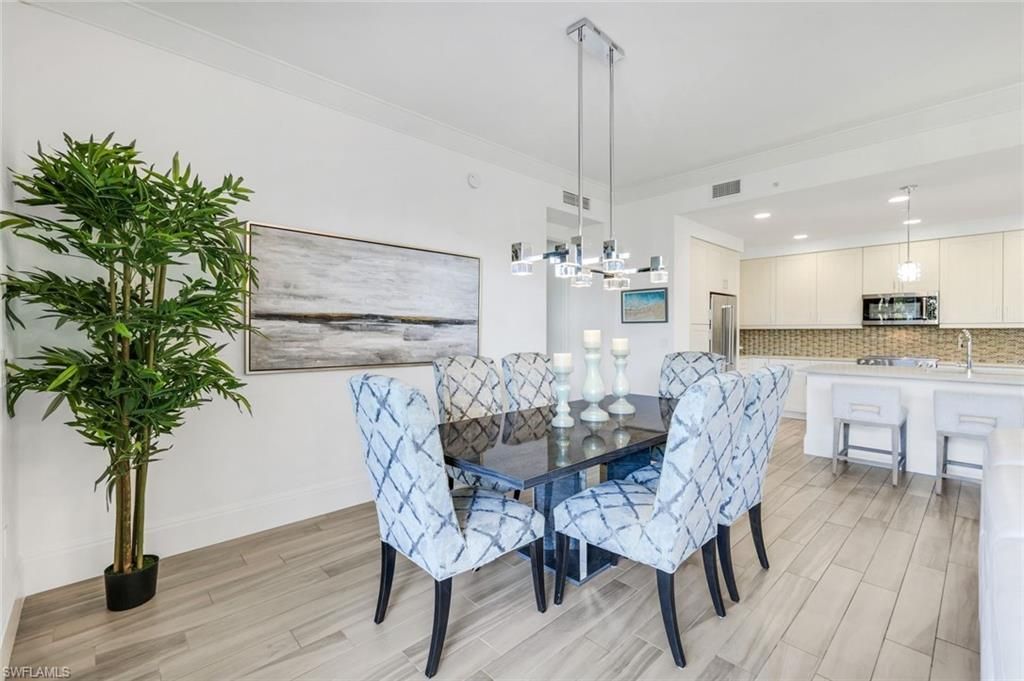 1035 3rd Ave S, Unit 305, Naples, FL 34102 Photo