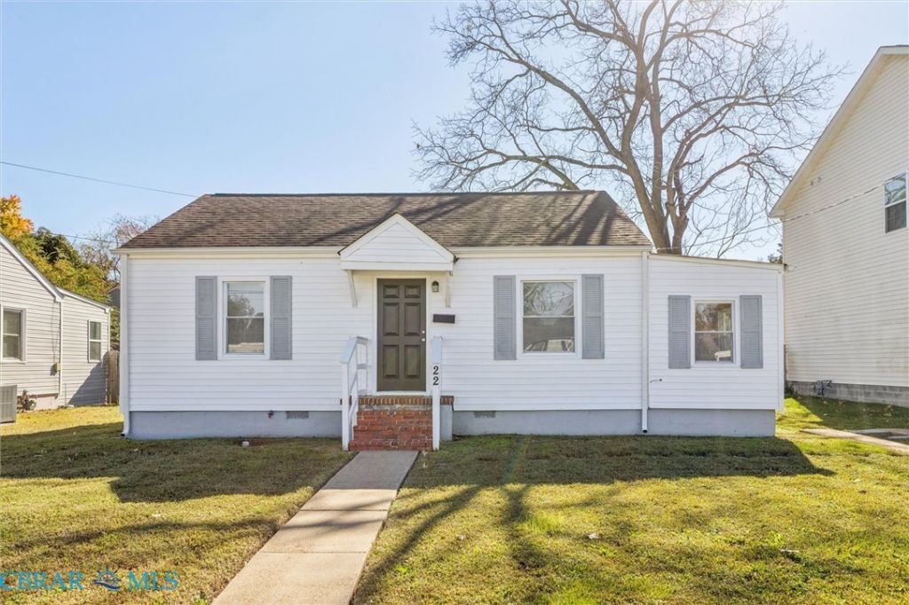 22 Lucas Drive, Hampton, VA 23669 Main Photo