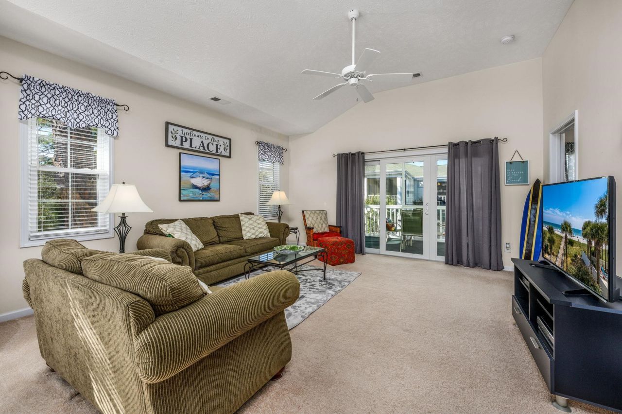 601 Hillside Dr. N Photo 10