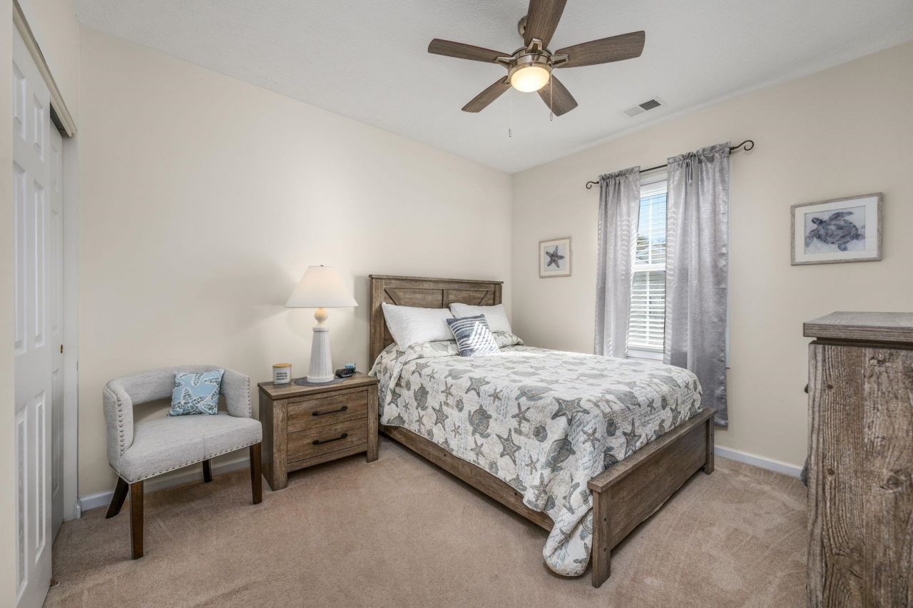 601 Hillside Dr. N Photo 17