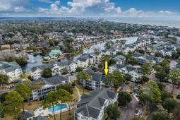 601 Hillside Dr. N photo 4