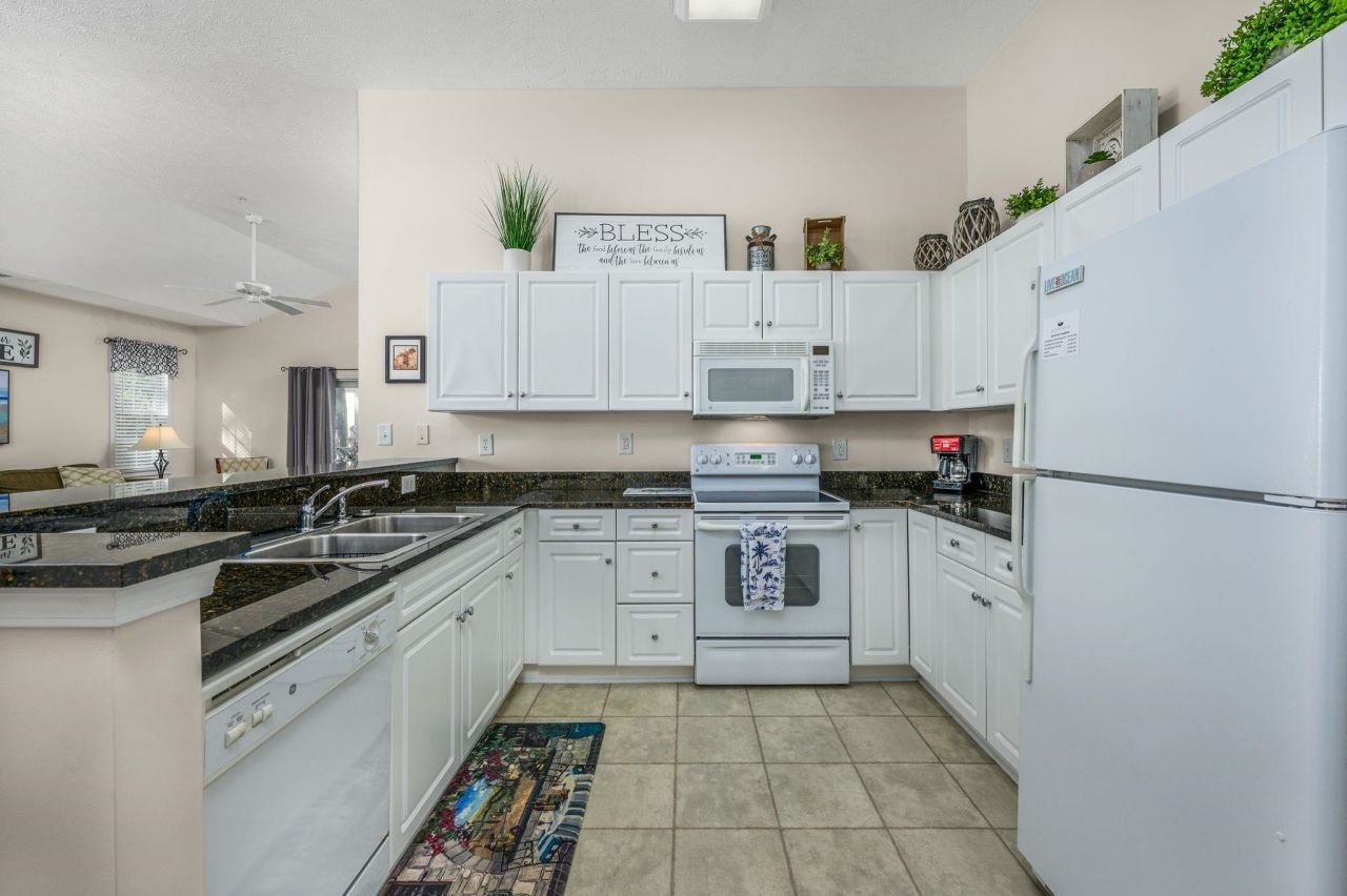 601 Hillside Dr. N Photo 6