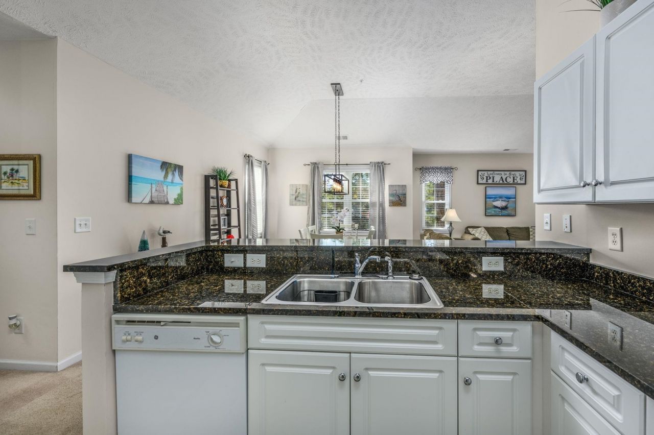 601 Hillside Dr. N Photo 7