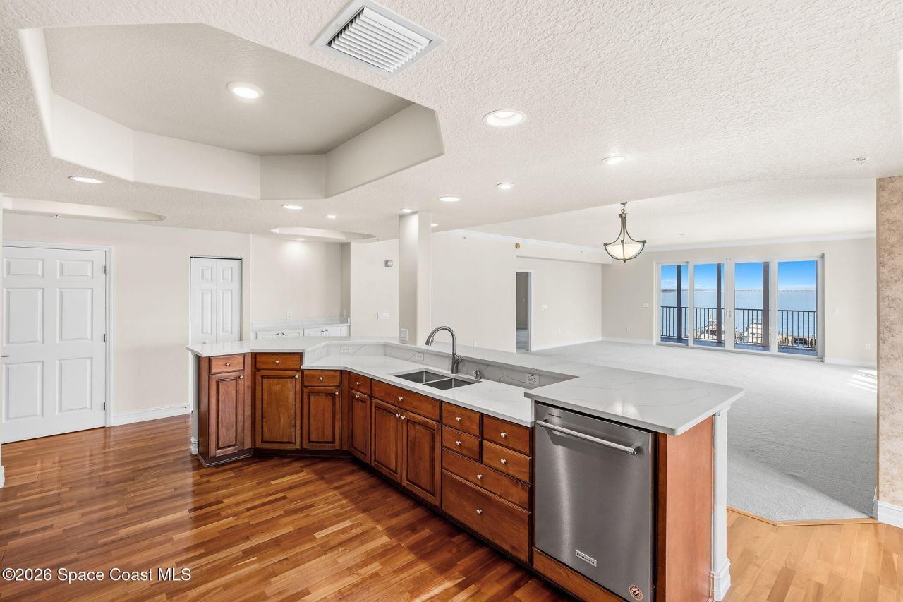 93 Delannoy Avenue, Unit 405, Cocoa, FL 32922 Photo