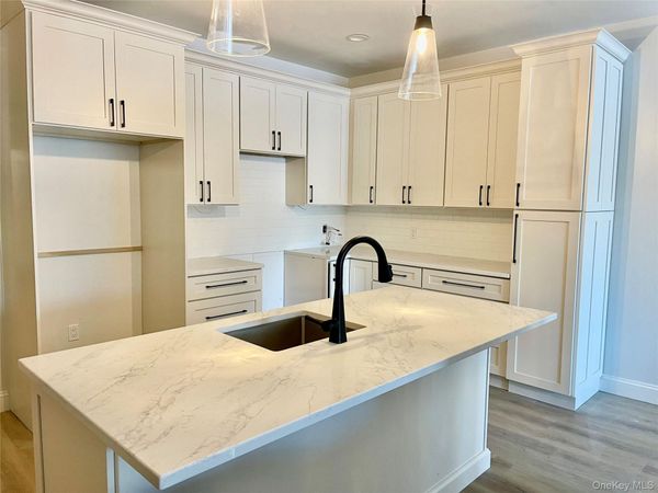 903 Oakridge Common, South Salem, NY 10590