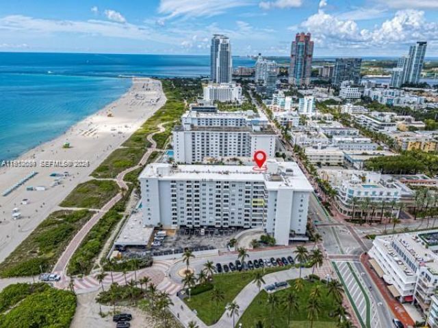 465 Ocean Dr, Unit 524, Miami Beach, FL 33139 Photo