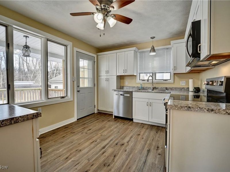 405 Tuscarawas Avenue NW, Brewster, OH 44613 Photo 13