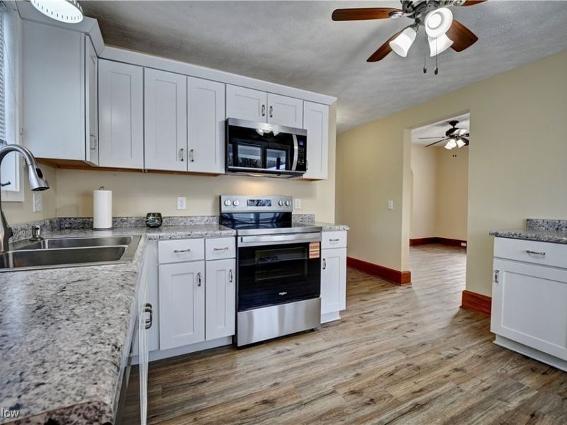 405 Tuscarawas Avenue NW, Brewster, OH 44613 Photo 15