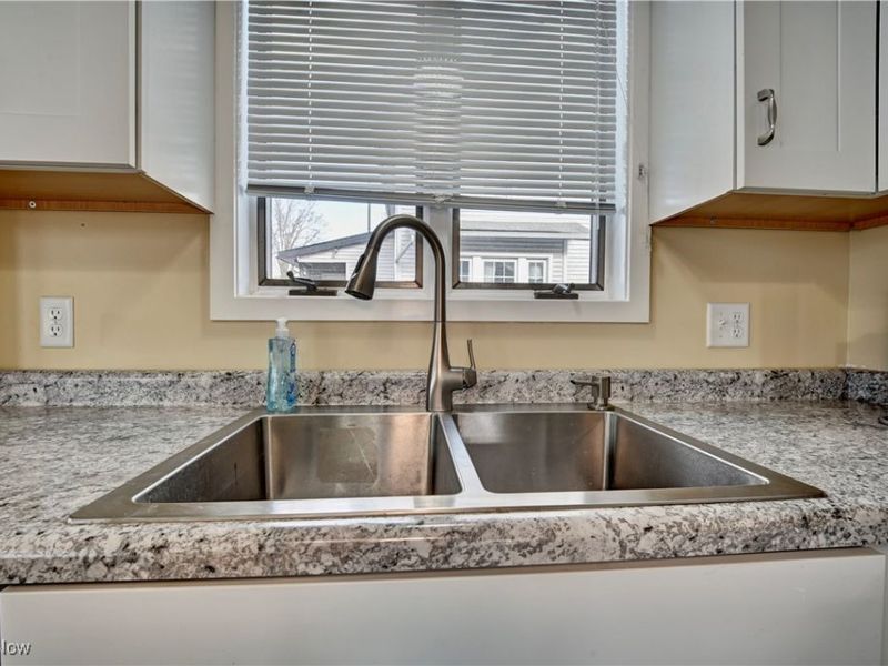 405 Tuscarawas Avenue NW, Brewster, OH 44613 Photo 16