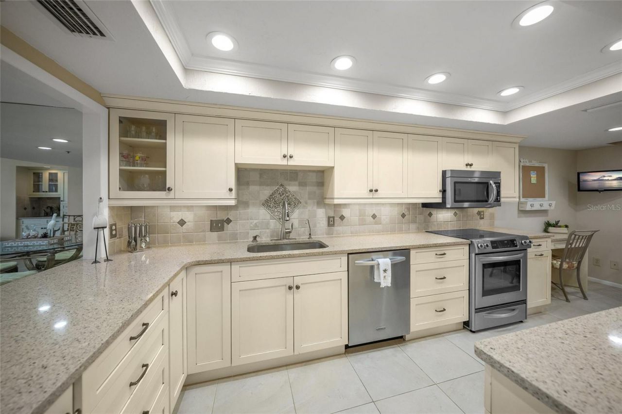 5740 Midnight Pass Road, Unit 104F, Sarasota, FL 34242 Photo