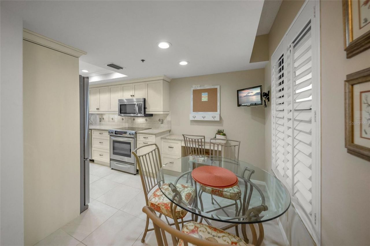 5740 Midnight Pass Road, Unit 104F, Sarasota, FL 34242 Photo