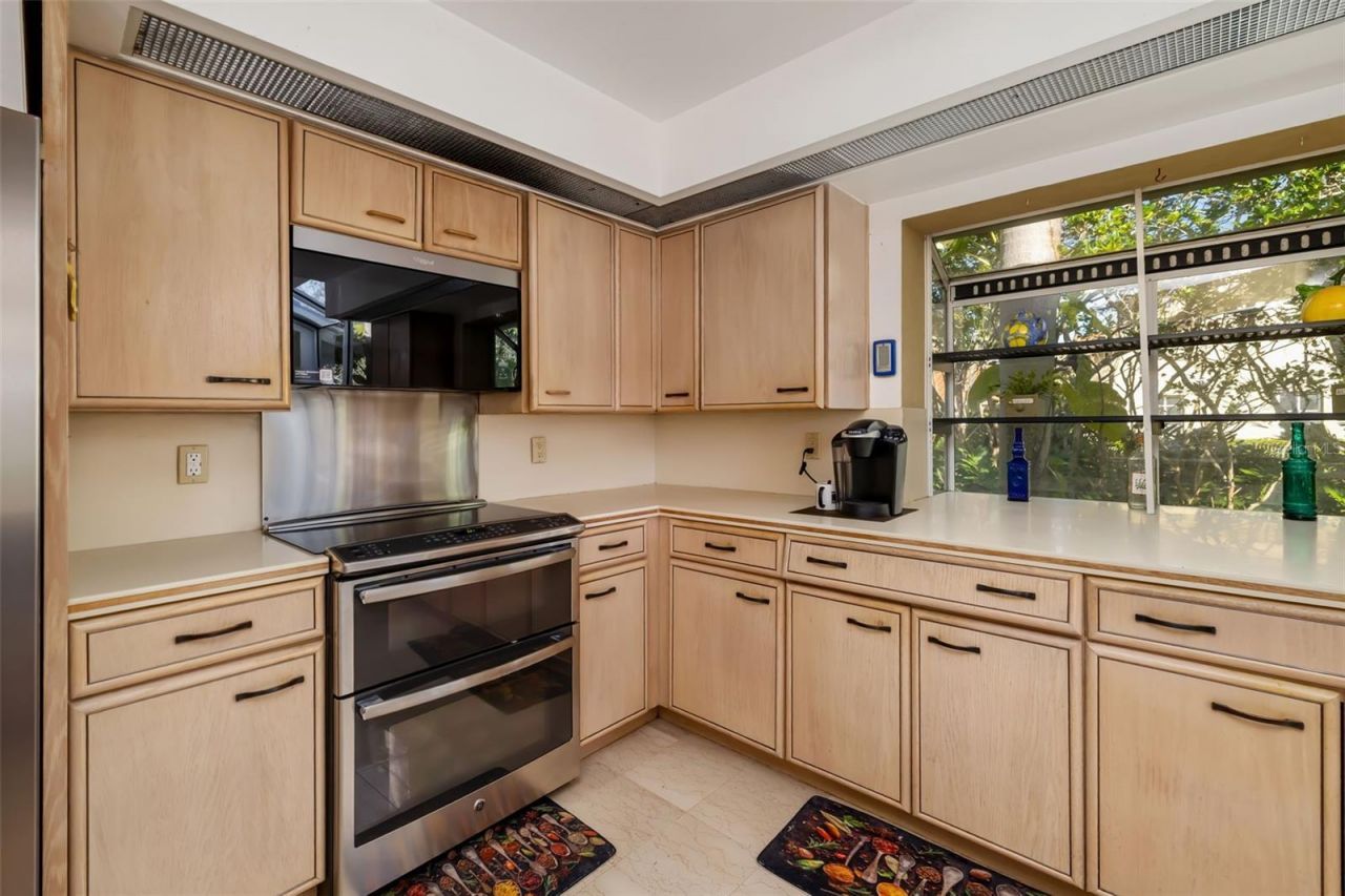 4149 Escondito Circle, Sarasota, FL 34238 Photo