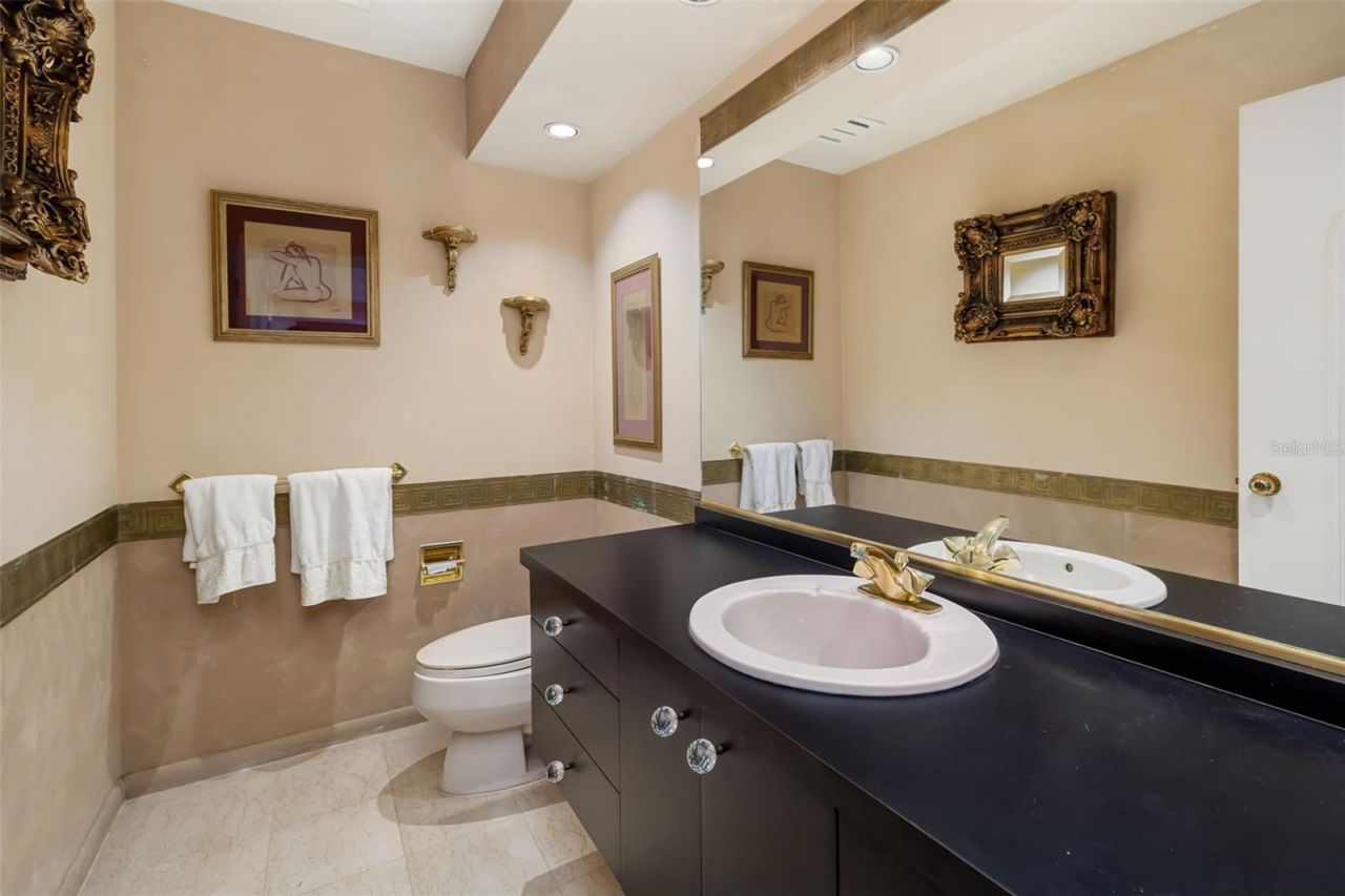 4149 Escondito Circle, Sarasota, FL 34238 Photo