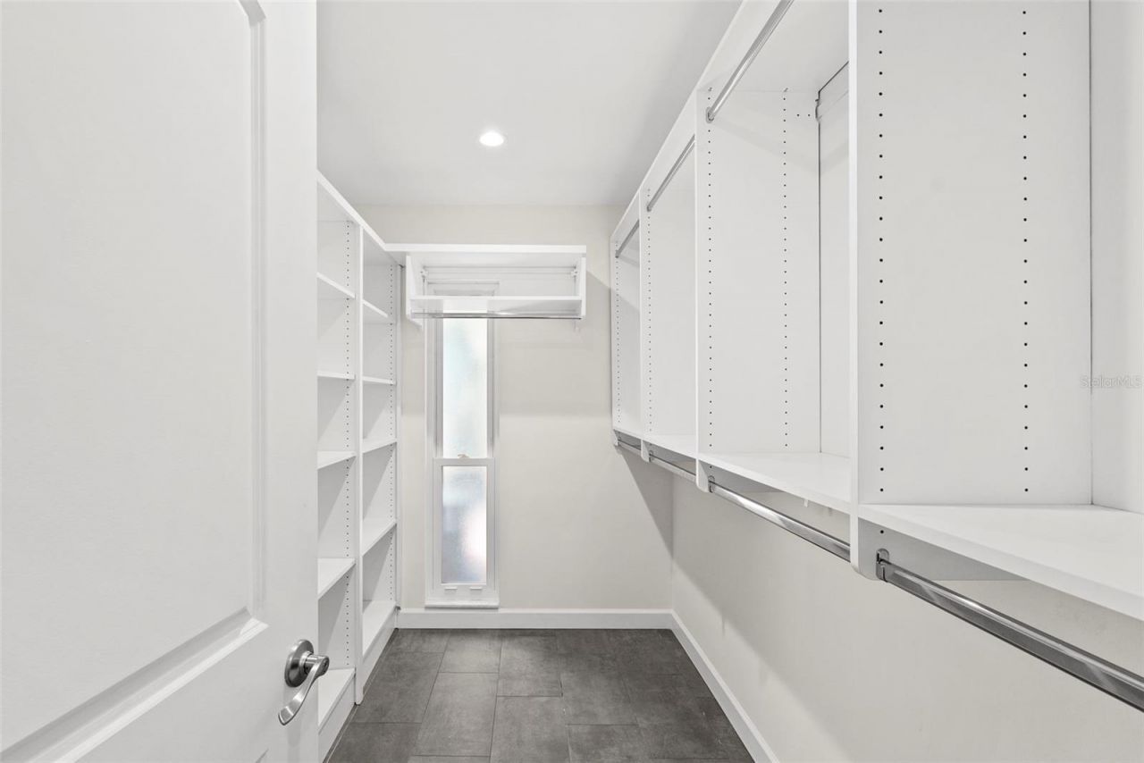 5173 Horseshoe Place, Saint Petersburg, FL 33703 Photo