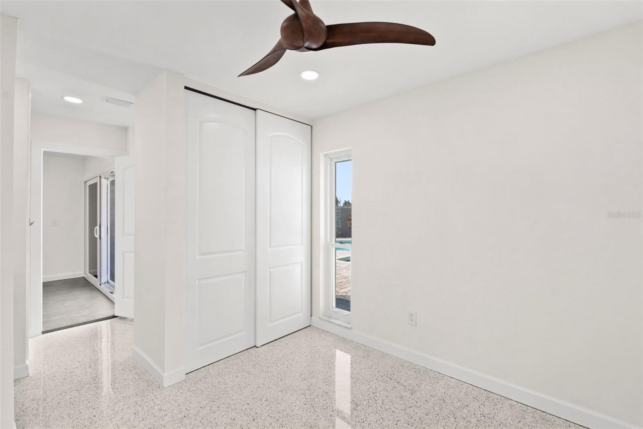 5173 Horseshoe Place, Saint Petersburg, FL 33703 Photo