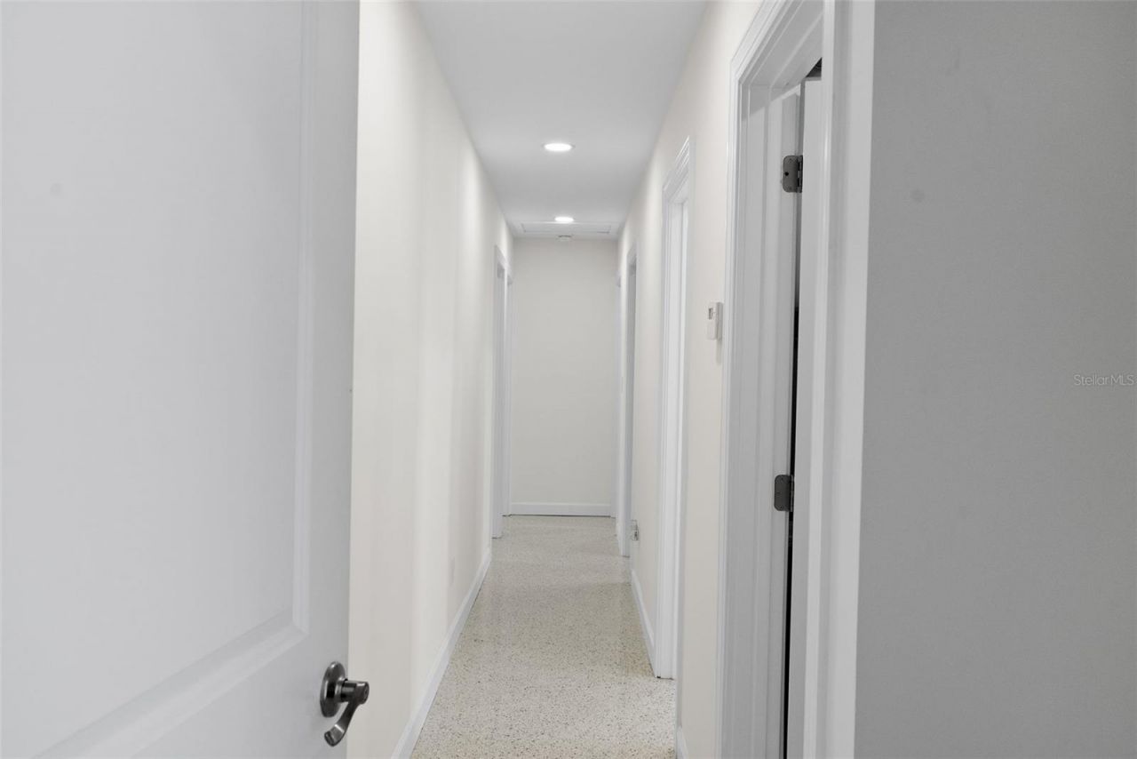 5173 Horseshoe Place, Saint Petersburg, FL 33703 Photo