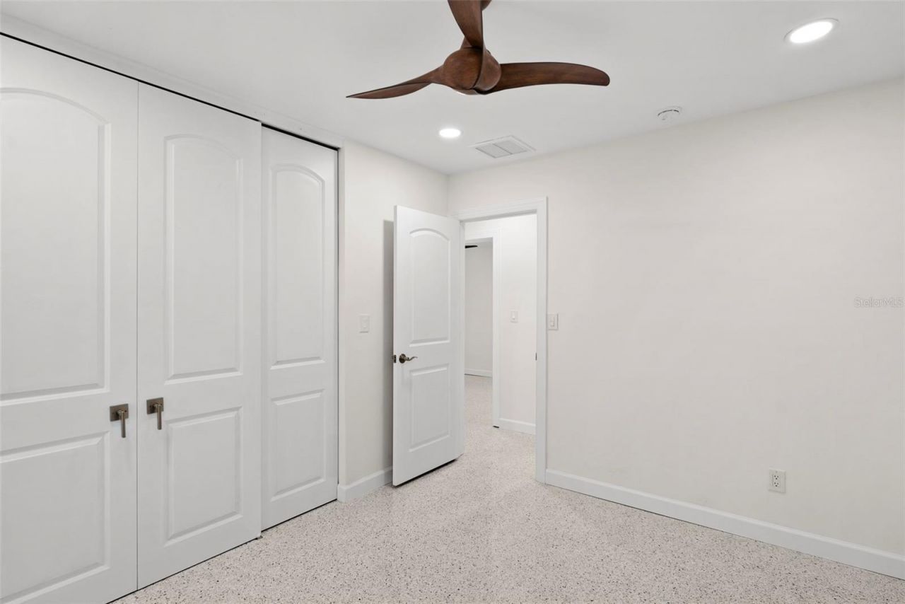 5173 Horseshoe Place, Saint Petersburg, FL 33703 Photo