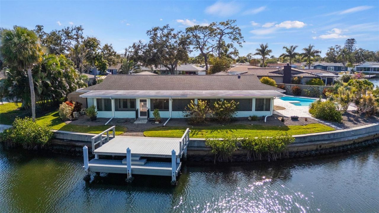 5173 Horseshoe Place, Saint Petersburg, FL 33703 Photo