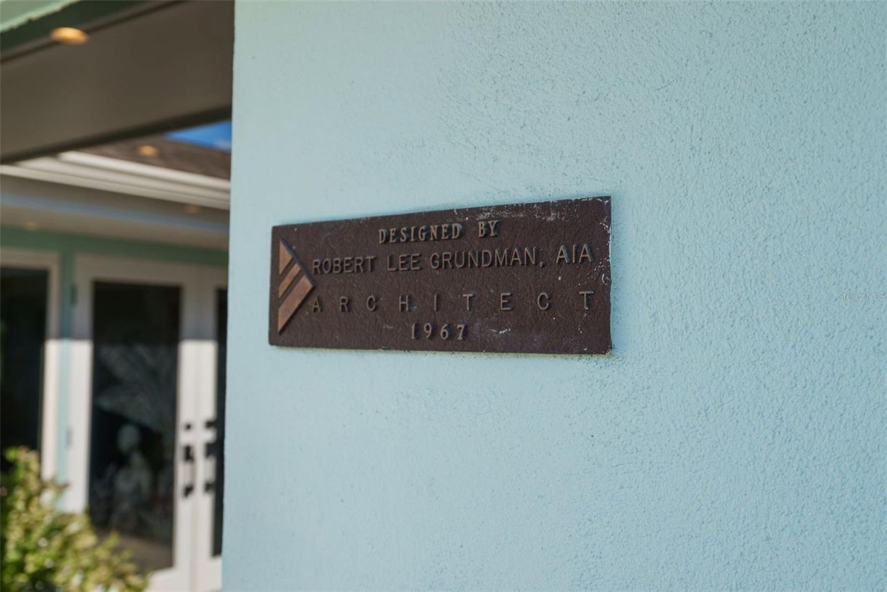 5173 Horseshoe Place, Saint Petersburg, FL 33703 Photo